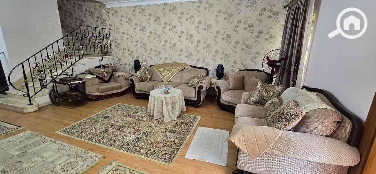 3 2008542e-e3d9-410c-92ef-00dd1bc22199. jpg