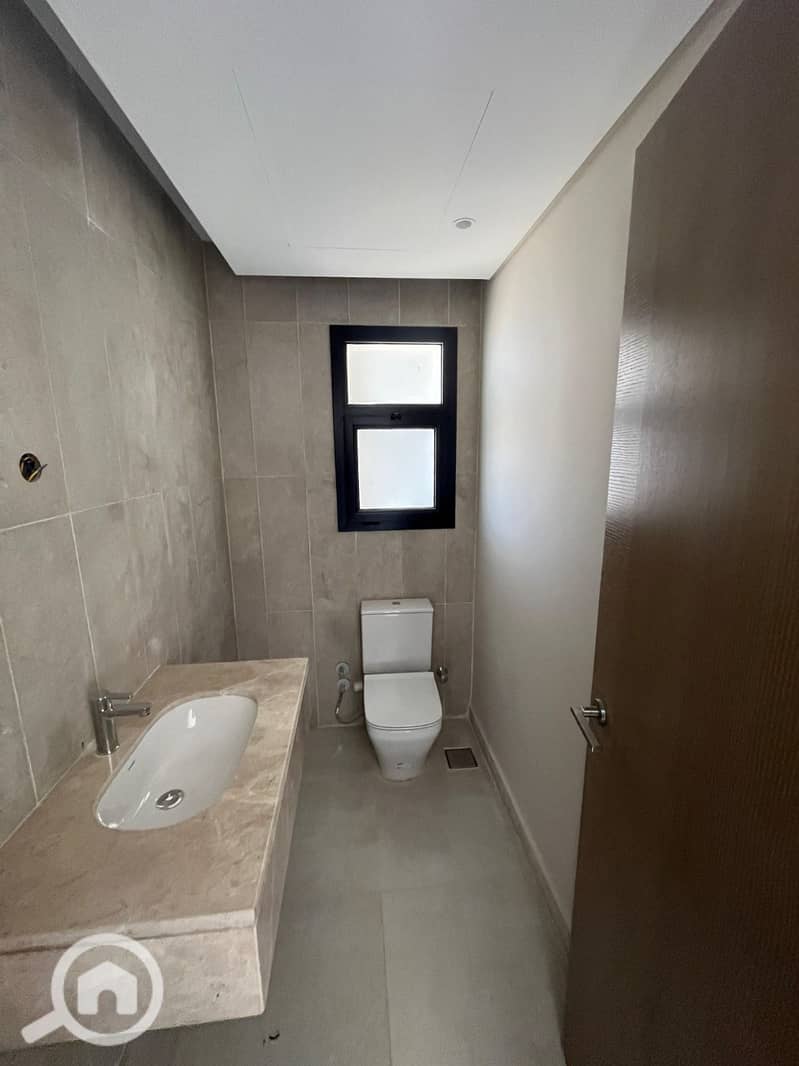 4 WhatsApp Image 2025-10-15 at 1.38. 38 PM (1). jpeg