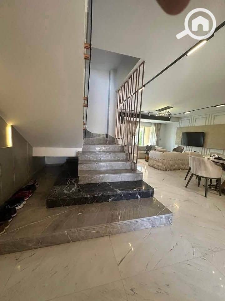 8 540337180_1075543747707752_6485421029605212450_n. jpg