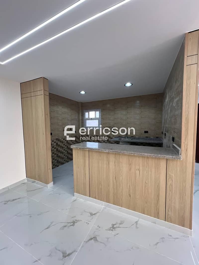 8 ad47bfad-d19e-4f54-955f-f4b15c83ca23. jpg