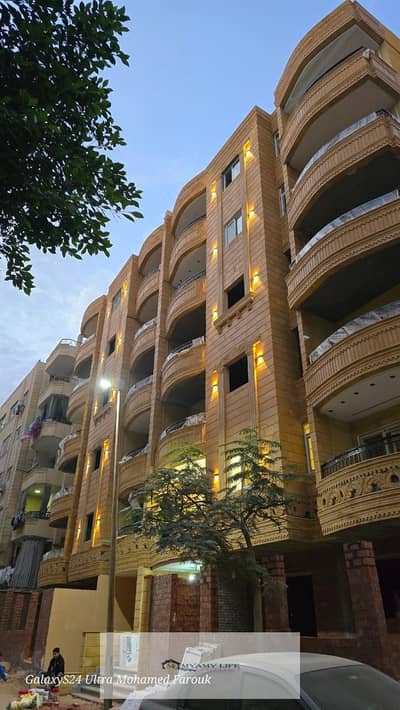 3 Bedroom Flat for Sale in Hadayek al-Ahram, Giza - صورة واتساب بتاريخ 1447-06-13 في 11.46. 06_8d2e4f02. jpg