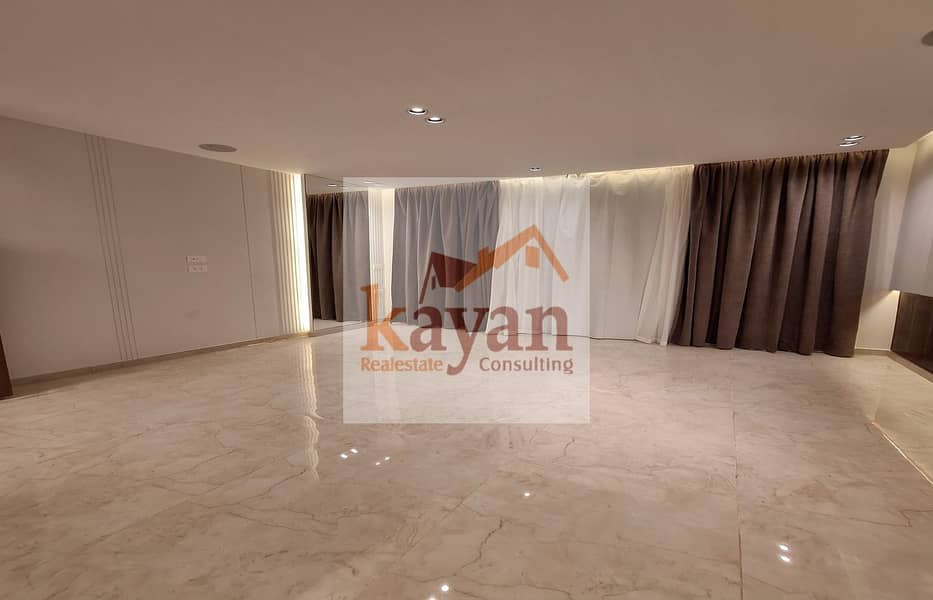 10 f8d815db-9868-4560-b283-27f92da4ce79. jpg