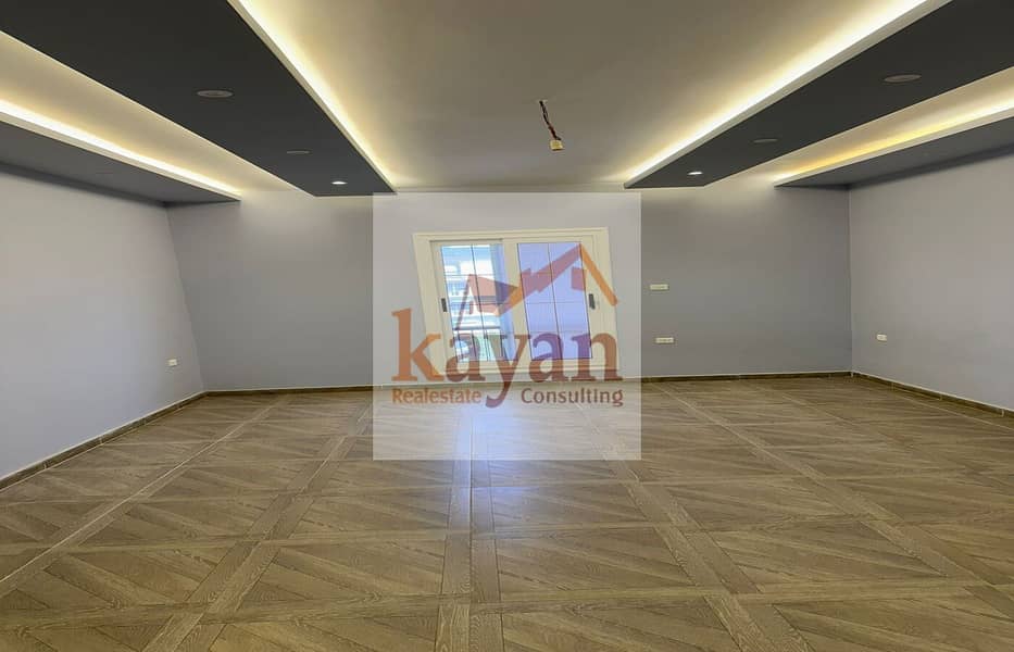 5 WhatsApp Image 2025-10-01 at 14.58. 07 (1). jpeg