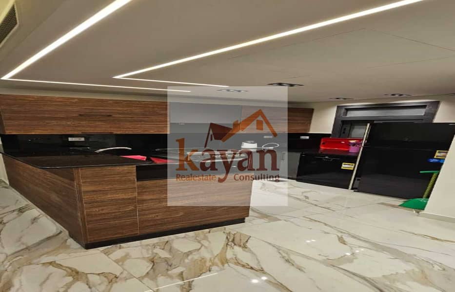 5 cdf069c0-25aa-44cf-b722-5caecc30782a. jpg