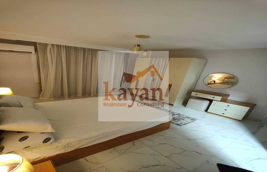 8 0d3f7f59-5872-4c1f-889b-b086f6392526. jpg