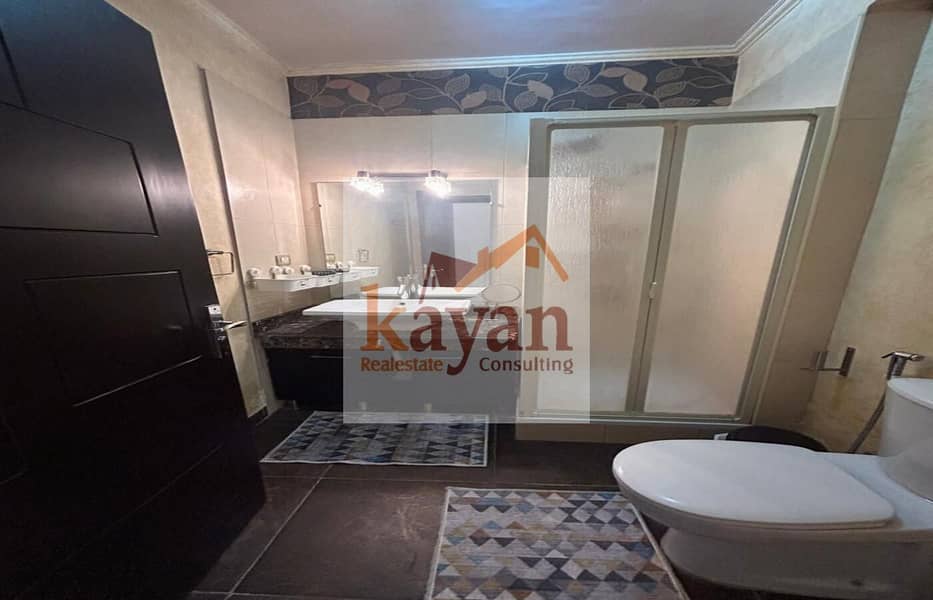 8 4ceac701-ebc5-433f-b35a-8a6fbeeea19a. jpg