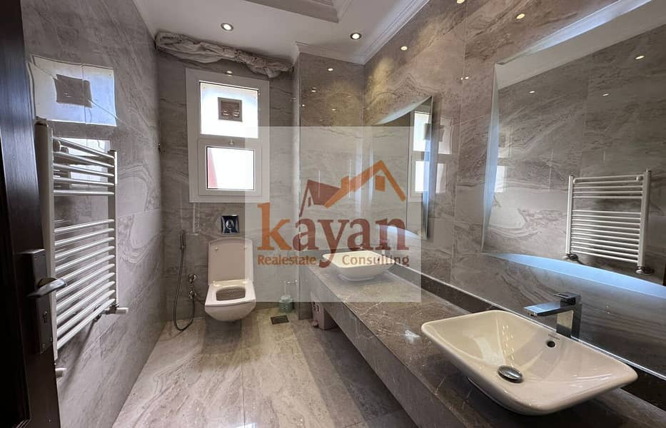 15 4b2223cb-2785-4e5f-9931-4d16cc88a790. jpg