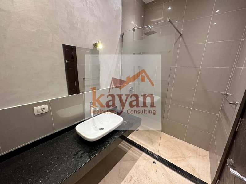 12 WhatsApp Image 2025-01-19 at 18.42. 08_15000353. jpg