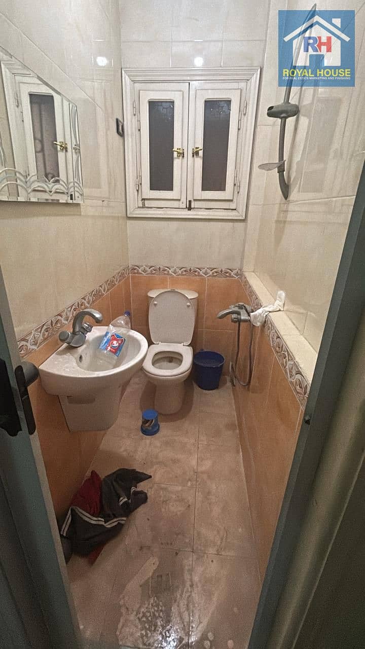 6 1f20d5f5-73f0-486b-bb79-f944caab0491. jpeg