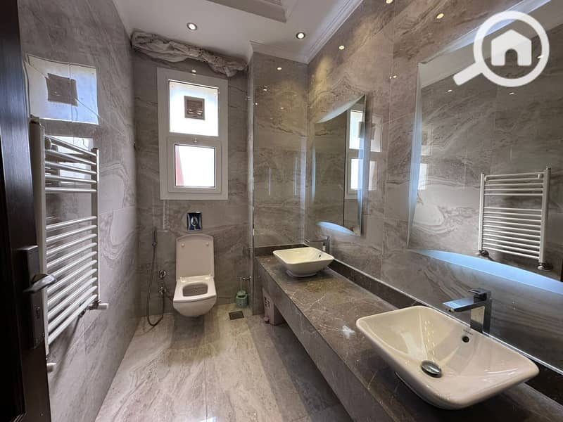 7 WhatsApp Image 2025-12-04 at 1.39. 51 PM. jpg