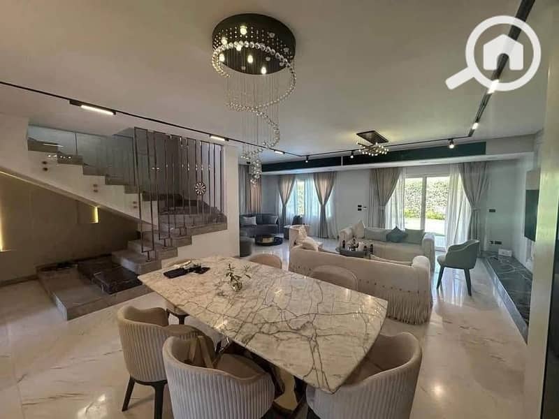 7 540791923_698268486566402_5576815946312139659_n. jpg