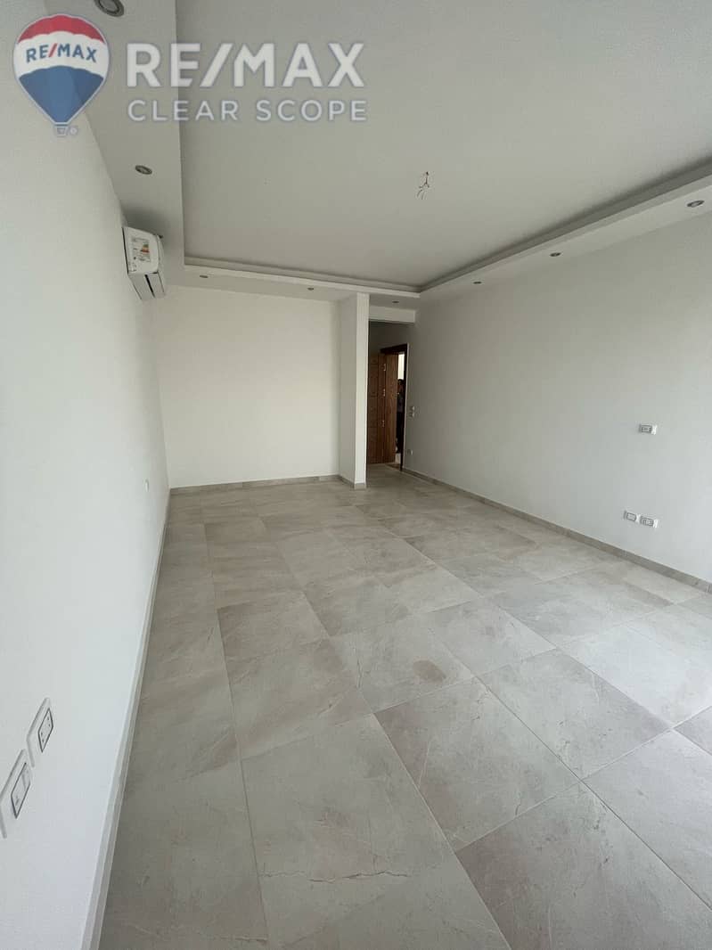 5 2570e59c-bd42-4d94-a629-b010c1c0e7e9. jpeg