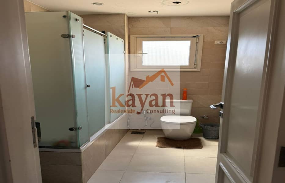 10 7c38fa1b-ec31-4978-81d5-40fa39649e5e. jpg