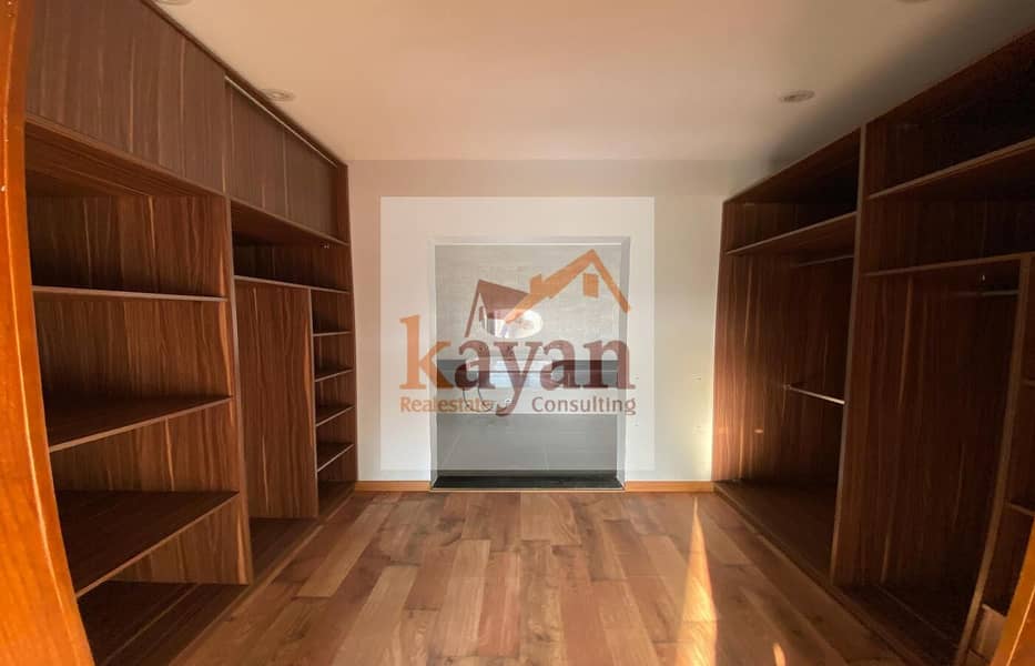 10 d2b51ef6-d0e9-4bbd-ab60-ac3c70a36a2f. jpg