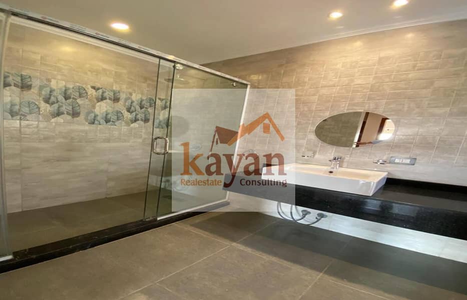 12 fb3ed62d-03e0-4d27-b17d-7f207d01895c. jpg