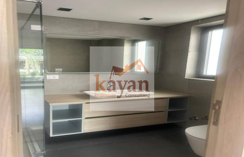 5 a618e67b-6056-4745-aec1-1582002be890. jpg