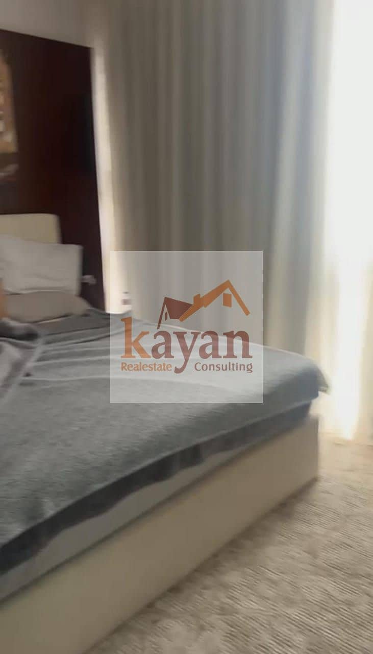 8 4ab95680-92f8-4d86-9ecb-e6c16d5822f3. jpg