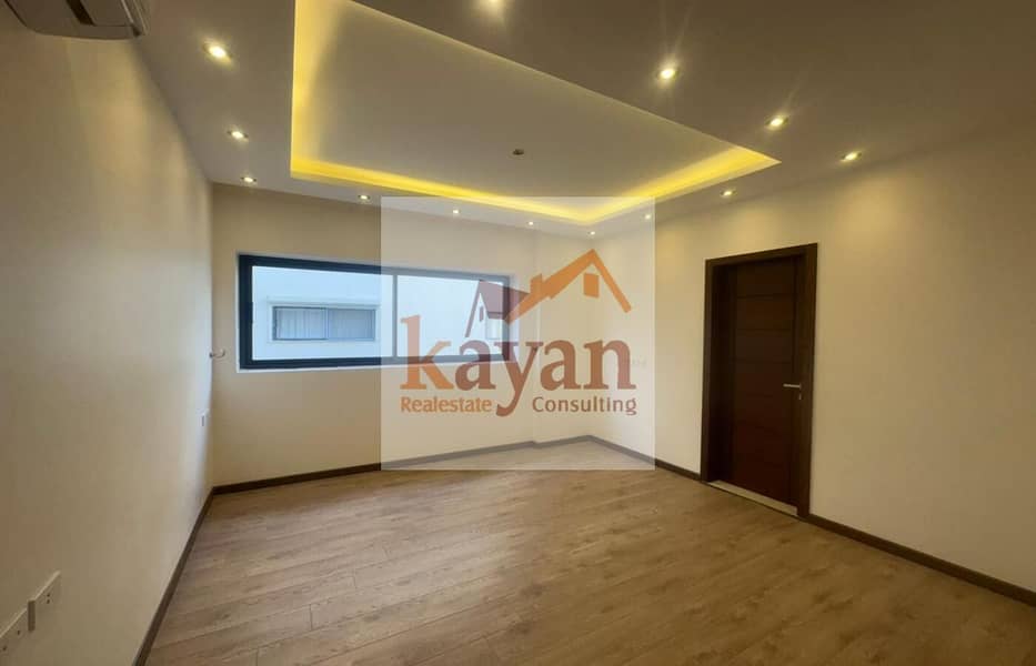 3 d6df3fc6-f4b5-4681-9a4a-ed9a4be6d345. jpg