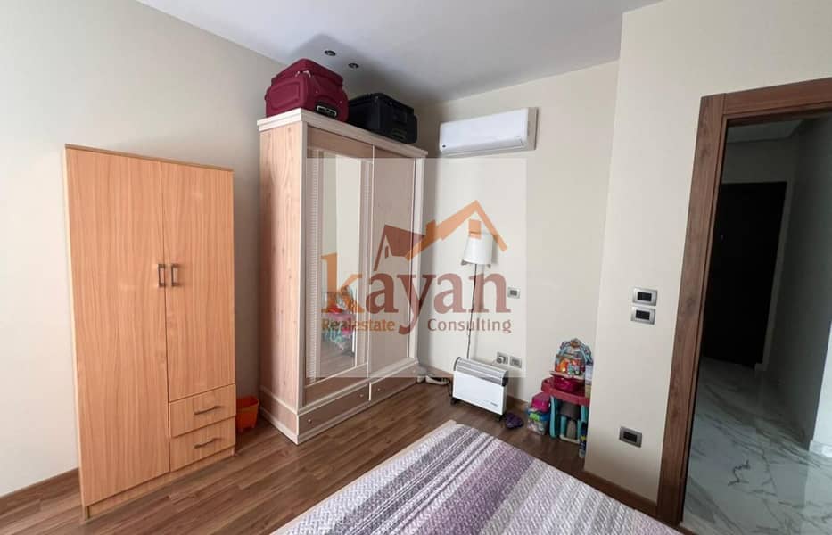 10 105b3237-7ca6-46d4-b254-843d3b5f2953. jpg