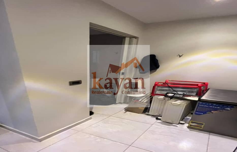 14 e4a4569c-415a-479f-8fe5-0e8d9e9311c0. jpg