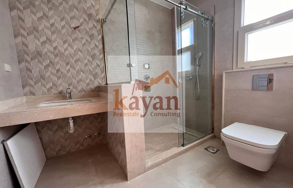 15 f2565dde-1b1c-476f-a18f-33e23de379e8. jpg