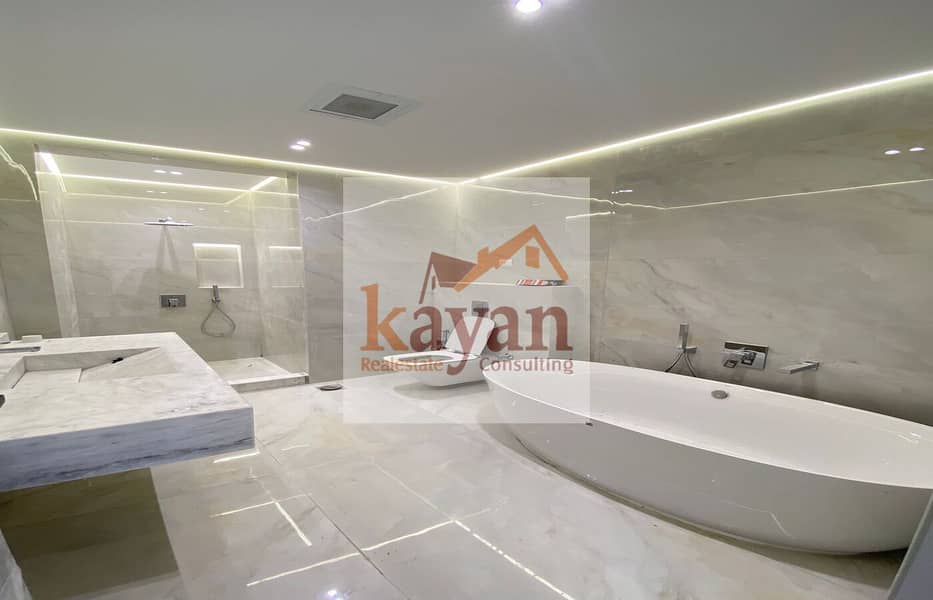 9 4403f51f-317a-4202-b11b-fd3b361dc115. jpg