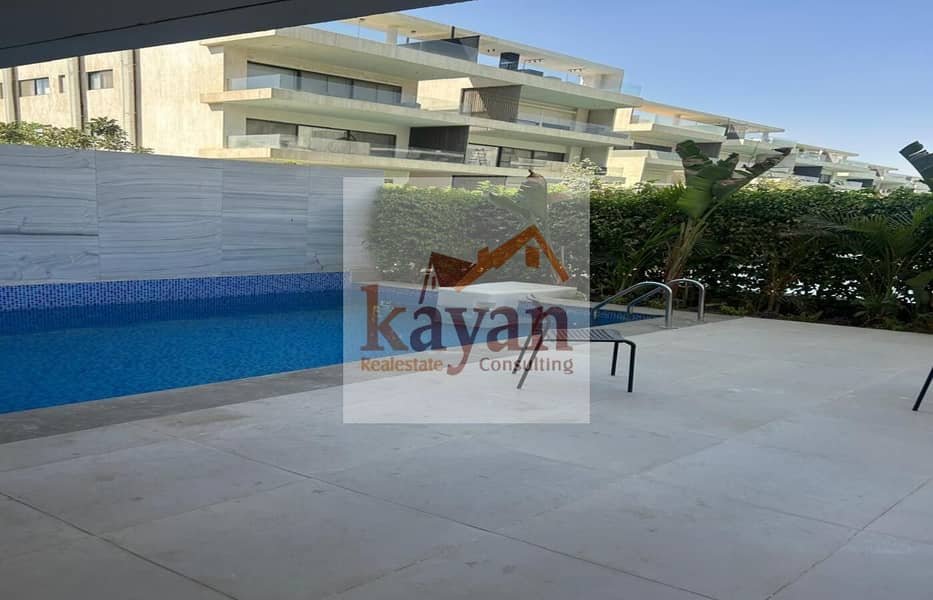 10 0be2ae3b-7d6b-40c6-8ff5-b035b0c3ab35. jpg