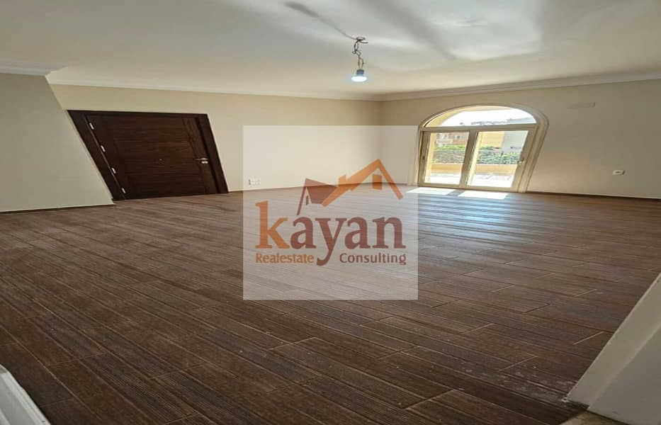 9 b815d5ff-d962-461a-818b-a2c003d76a87. jpg