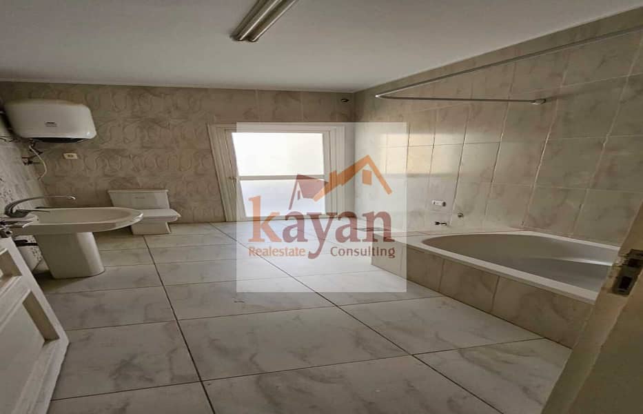 12 1e6b7342-f45a-423c-b229-cb2087fd841d. jpg