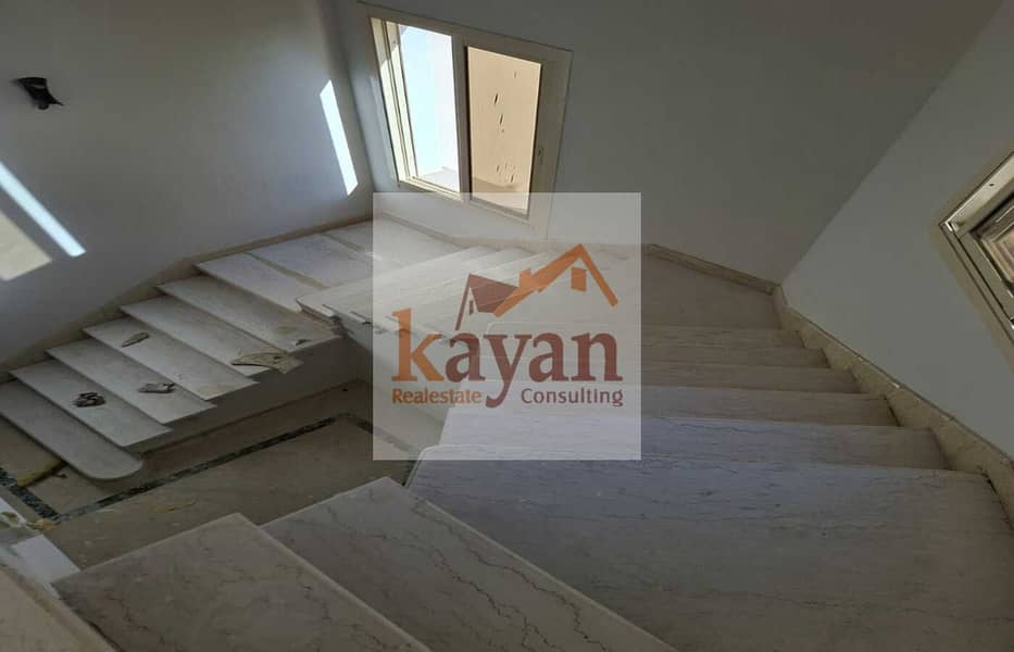 10 b94c112f-9f27-480c-8a7a-dc79201a235c. jpg