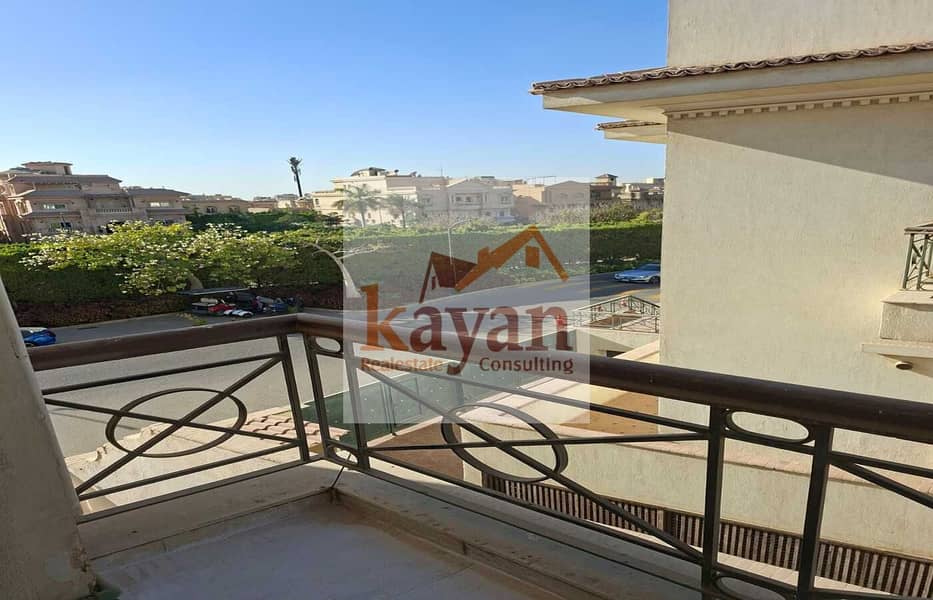 12 c4fa0b73-0929-4273-b7e4-09e2d594a3b0. jpg