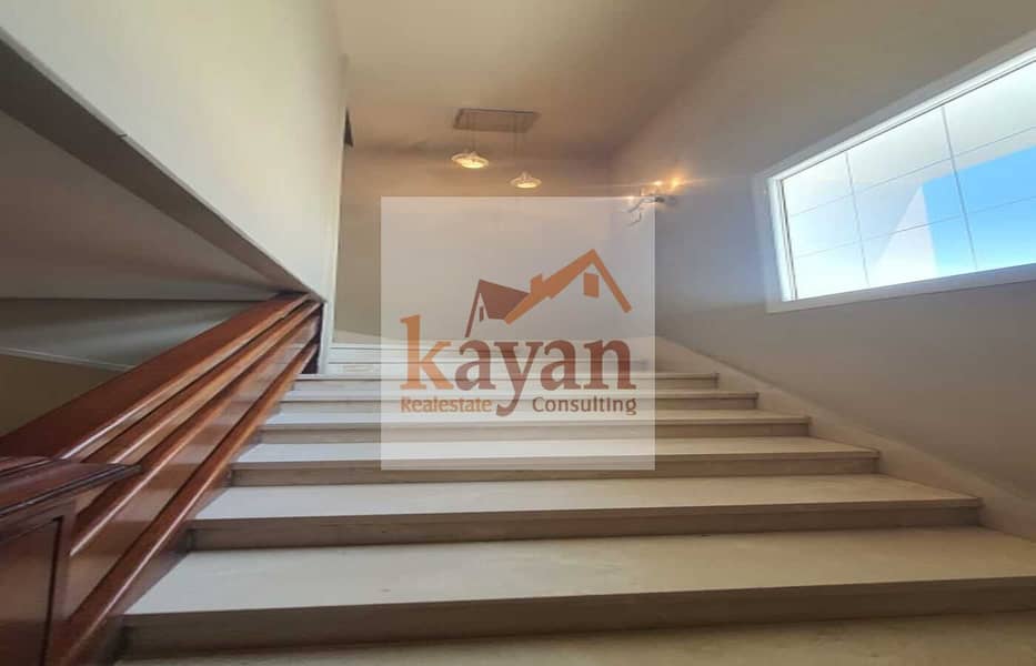 10 8bb48896-b0fc-461b-a75e-3031443c04f1. jpg