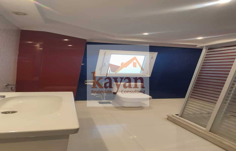 20 18138193-fb4b-45fa-805b-d169158b7985. jpg