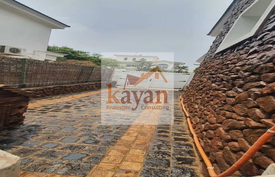 22 84538450-a89a-4d50-be84-3cb7ef87c973. jpg