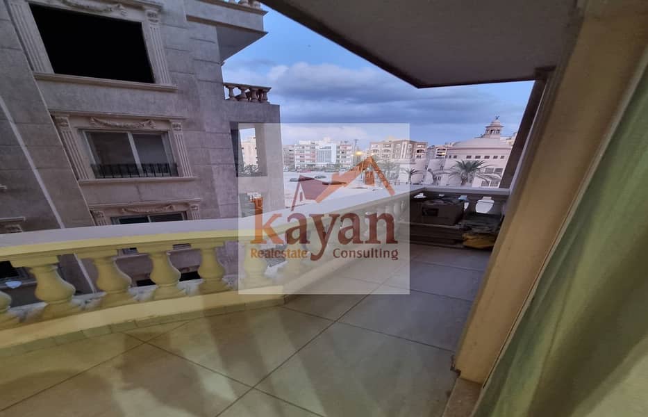 16 aa5c2abc-3d95-4496-a1f3-831b07c48d0a. jpg