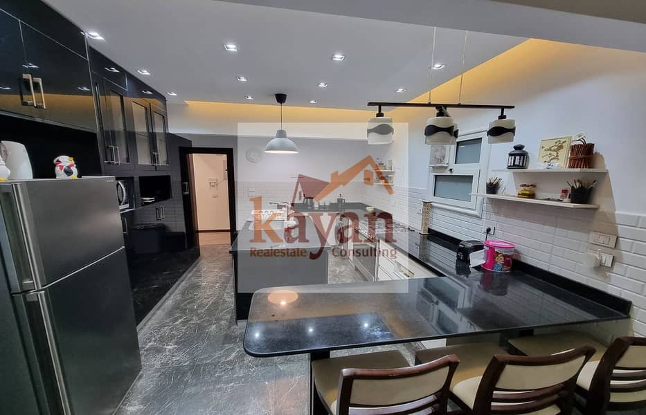 17 aa69a9aa-d393-4bf0-80aa-f4f8cb991fc0. jpg