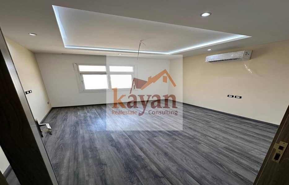 7 10f85bc4-f6fb-4272-90f8-98e17e3c94e9. jpg