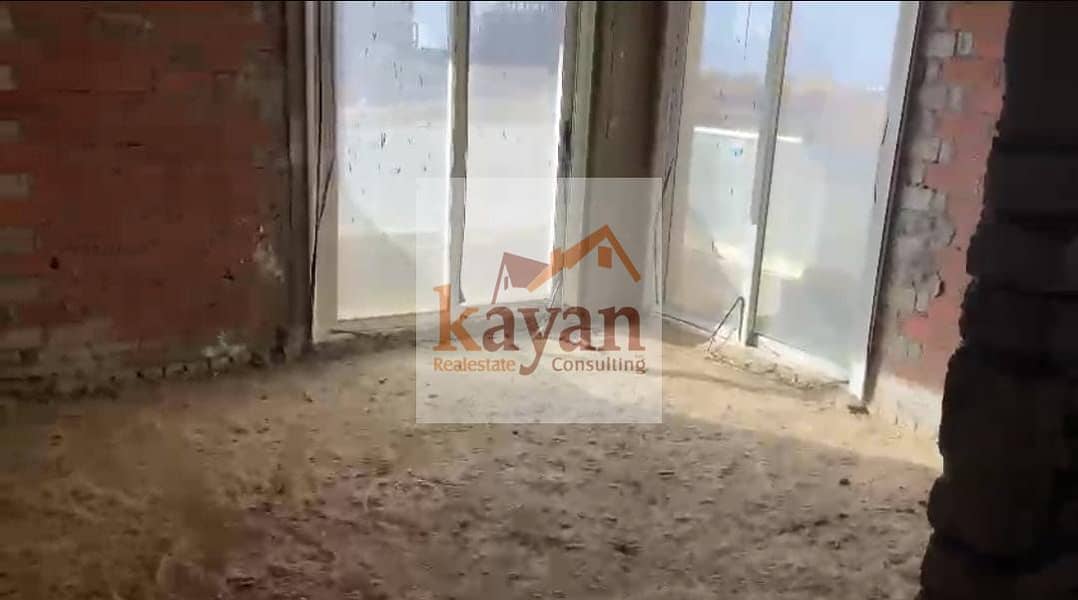 10 9d1c6405-60d8-4df0-b1fd-30f9e276d41f. jpg