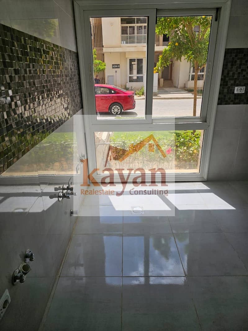 4 6ae54b1c-9ae0-40b4-89ac-902b8581403a. jpg