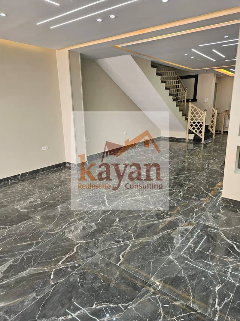 25 cf6c59f8-2dcf-4a14-af85-ed72fc020423. jpg