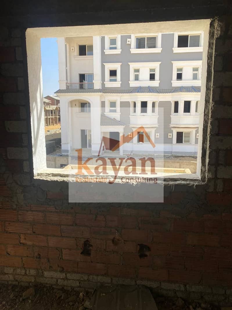 2 6cbd20d1-c5c0-4b53-8201-bb668bbb7ede. jpg