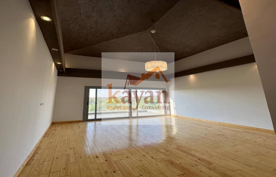 9 94fda241-339c-463e-8c0f-9cdf0126d849. jpg