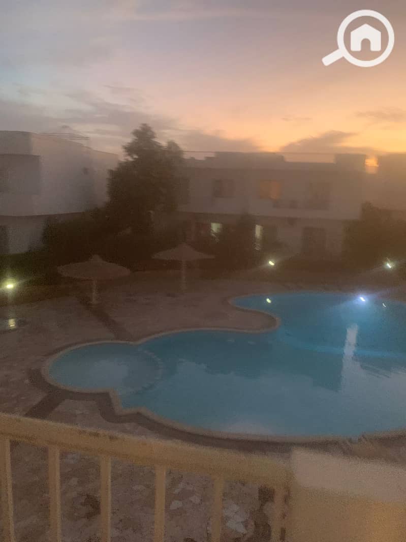 11 2fb42a44-567c-4016-9036-bca7671167ec. jpg