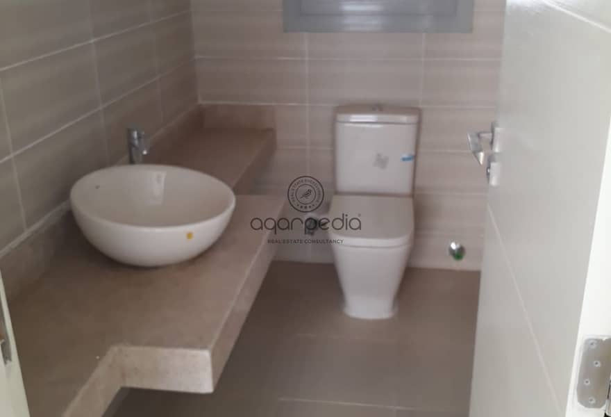 4 329b47c5-ffd4-4860-8919-f9fcb4e5cfc0. jpg