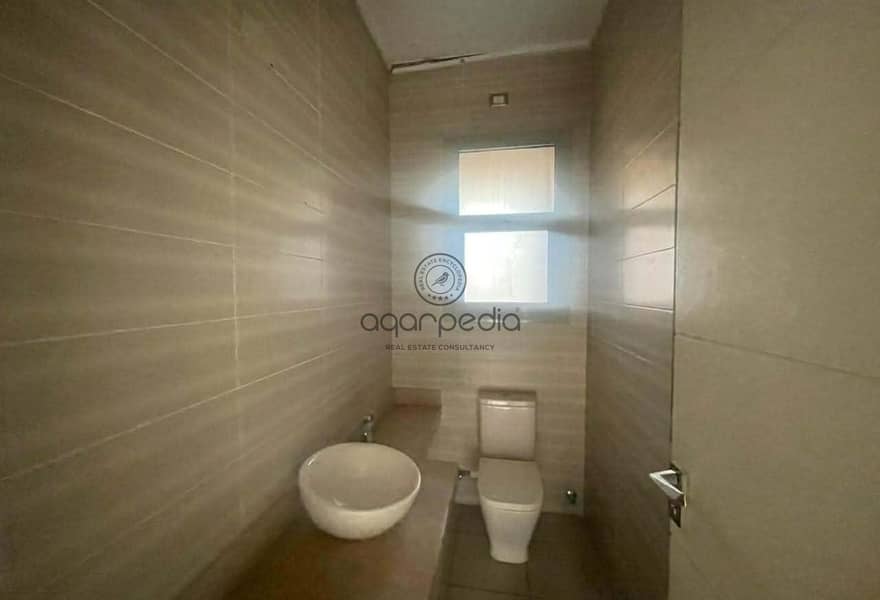 5 386fe011-a697-4d67-a01d-8fbdb1d6b3b3. jpg