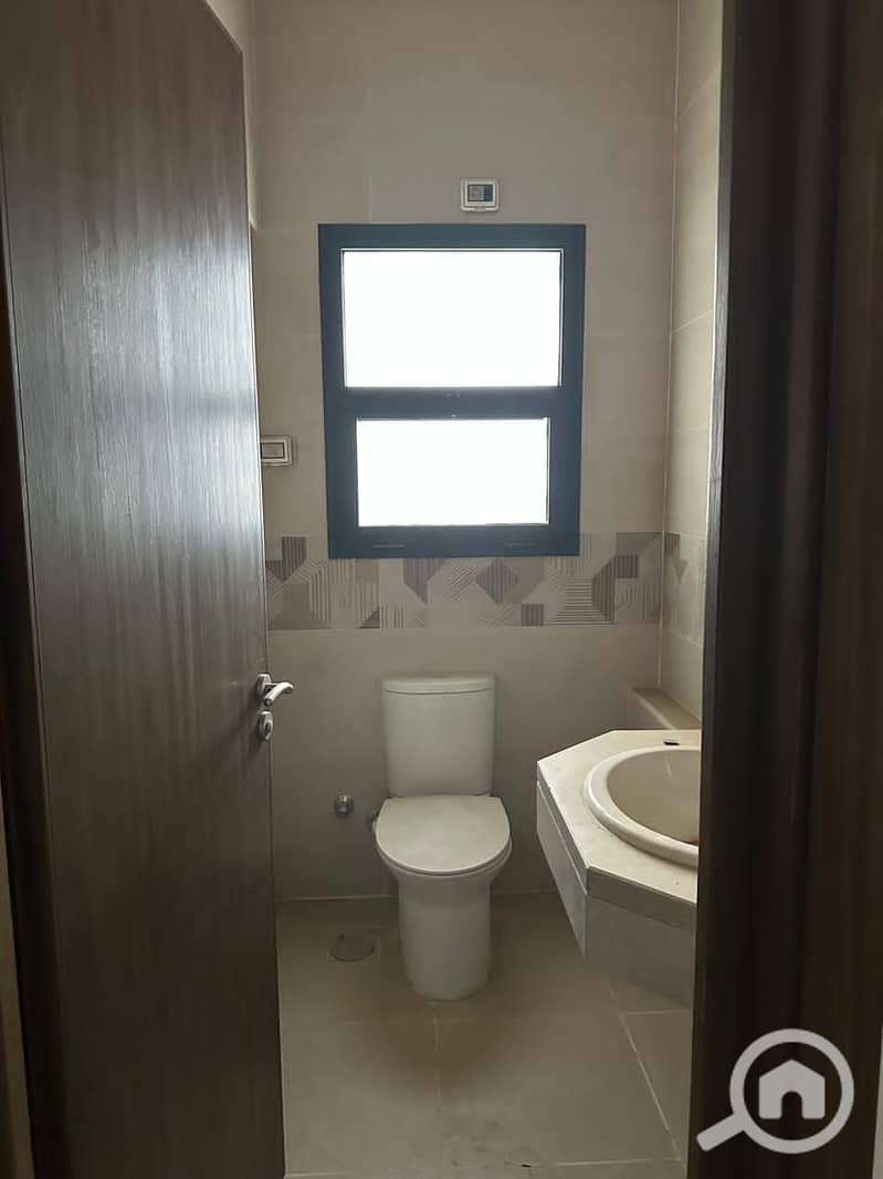 11 WhatsApp Image 2025-12-04 at 1.59. 16 PM(1). jpeg