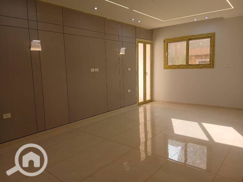 2 93dd6255-5f16-4454-9eff-0b21660a3390. jpg