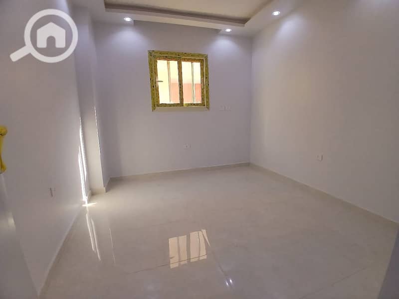 6 bc0caaaf-2151-4056-a6c3-987c8b9af90e. jpg