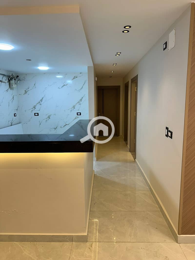 6 6c911edf-7d5e-4ddc-a8e6-2686a98fbe66. jpg