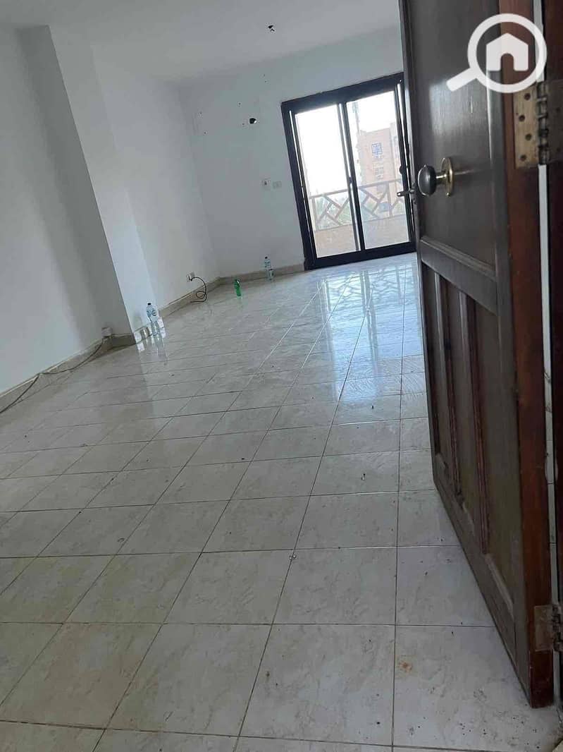 2 54d4711a-d301-4b4e-9493-85b669c6ae96. jpg